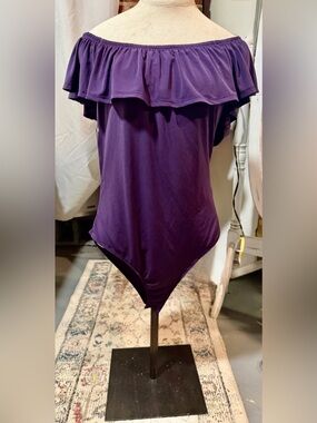 Off-Shoulder Ruffle Bodysuit in Purple